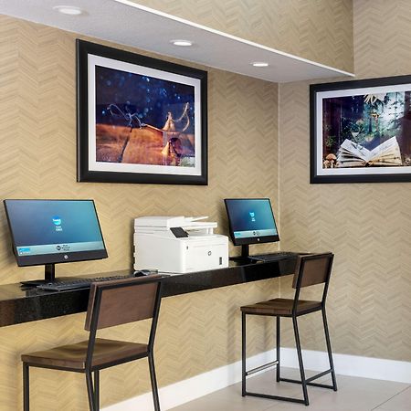 Best Western Plus Raffles Inn & Suites Anaheim Exterior foto