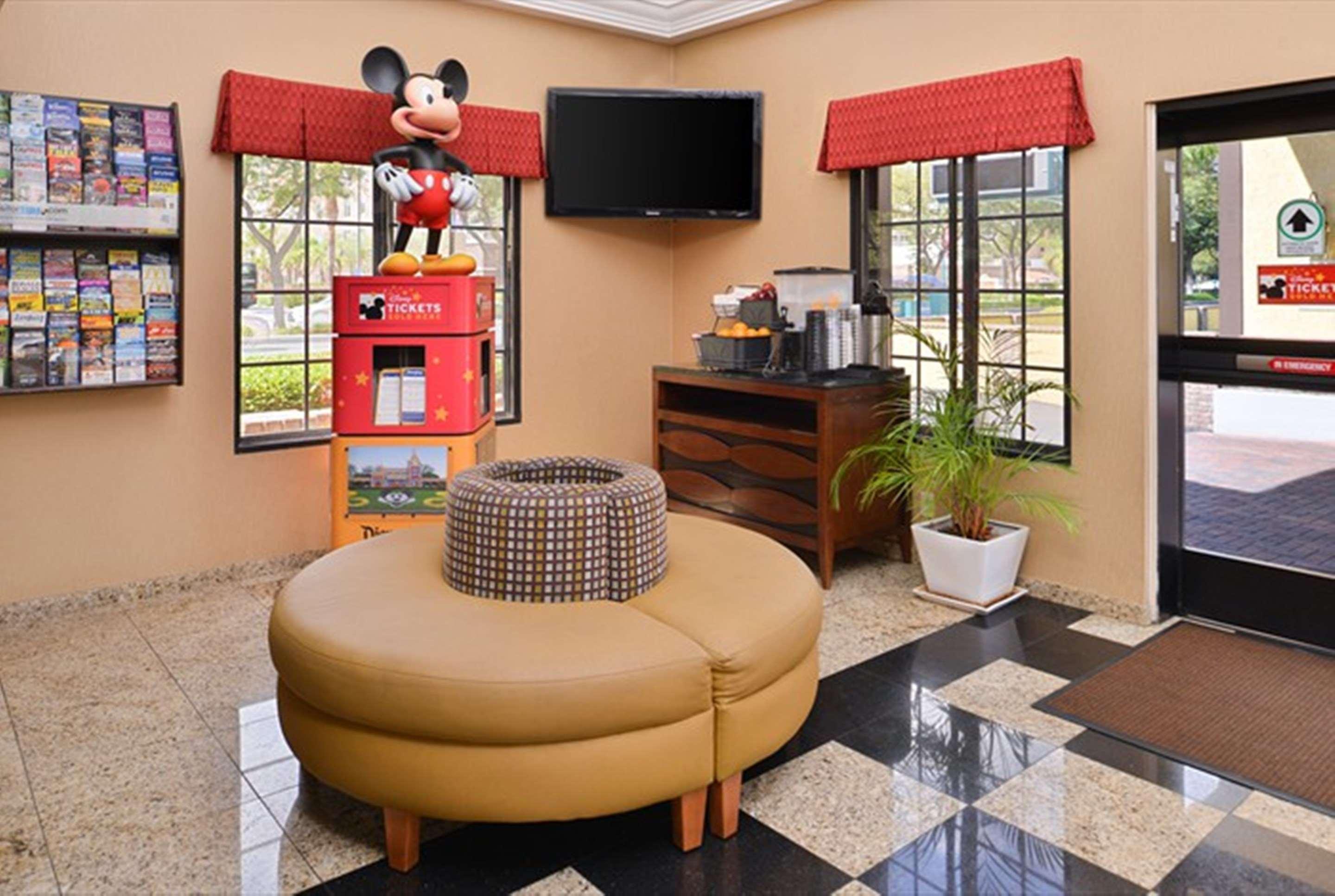 Best Western Plus Raffles Inn & Suites Anaheim Exterior foto